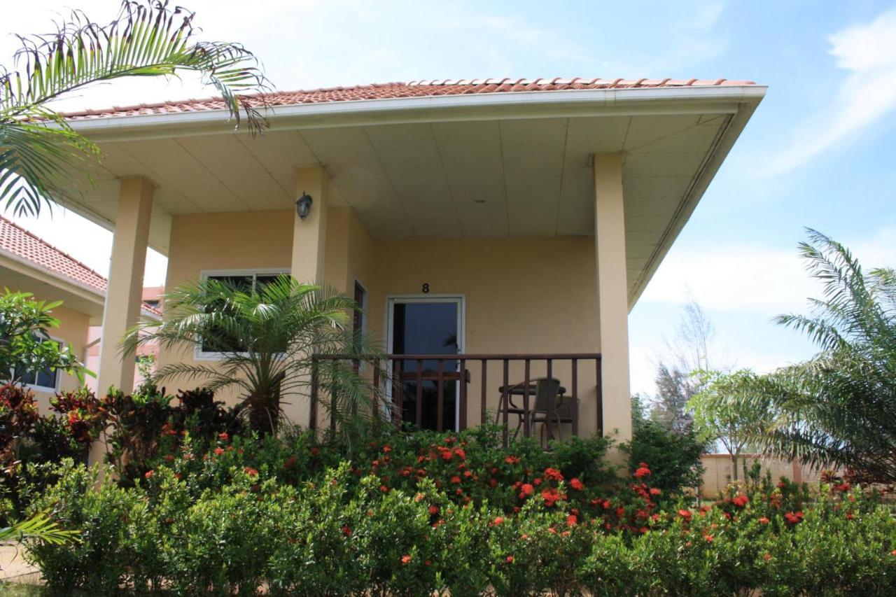 Ao Thai Resort Sathing Phra Luaran gambar